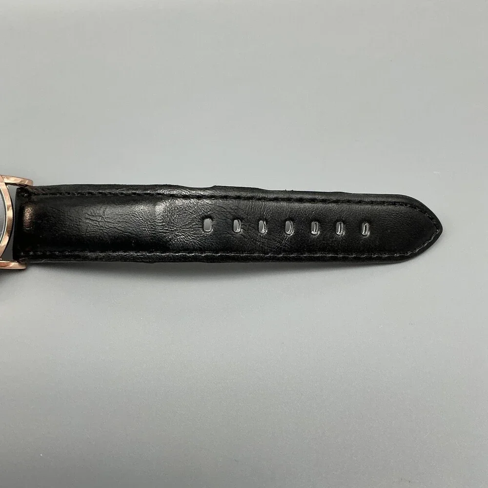 Daniel Wellington Mens Watch 40mm Black Dial Rose Gold Tone Leather New Battery
